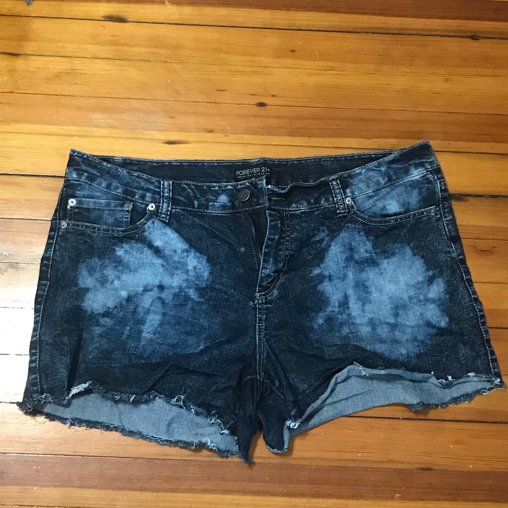 Forever 21 plus size 18 acid wash shorts